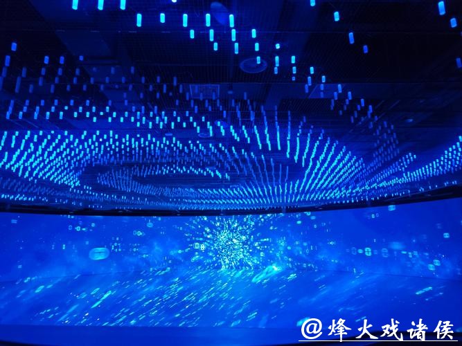 用舞台展现科技的温度 用舞台展现科技的温度